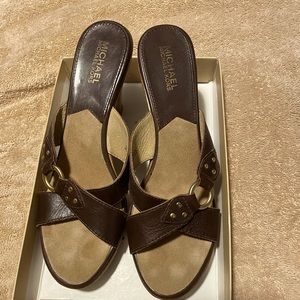 South Side Mid Slide brown Michael Kors sandals size 9.5